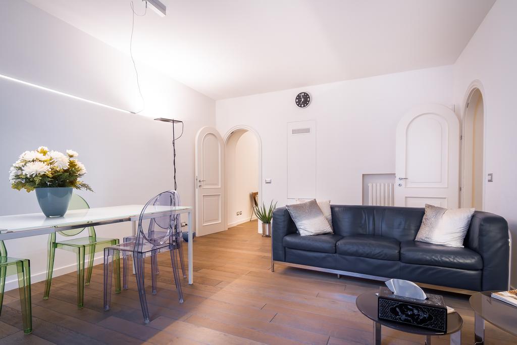 Como Design Apartment - Bymyhomeincomo Bagian luar foto