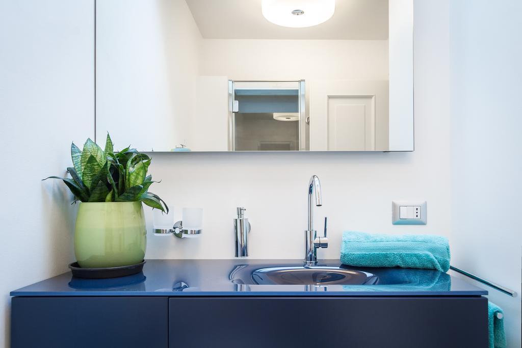 Como Design Apartment - Bymyhomeincomo Bagian luar foto