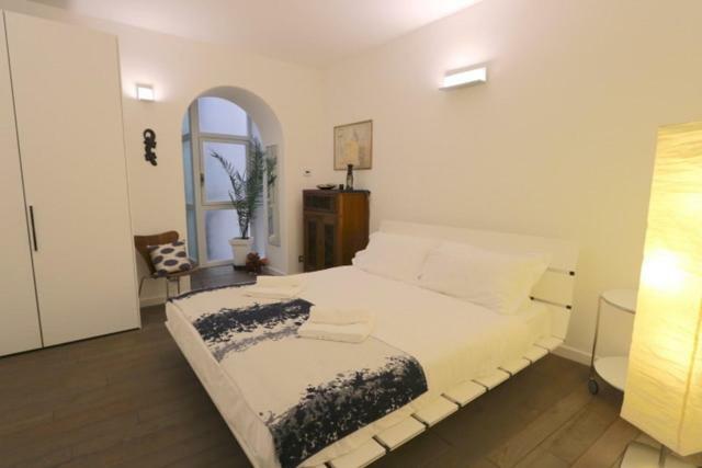 Como Design Apartment - Bymyhomeincomo Bagian luar foto